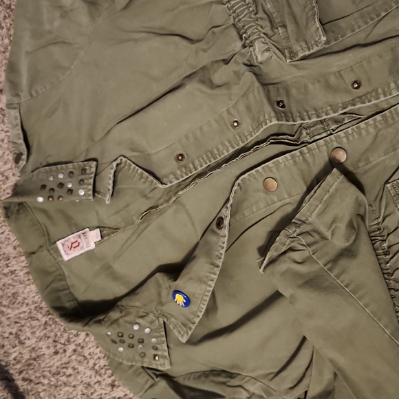 Army Jacket - Picture 6 of 7